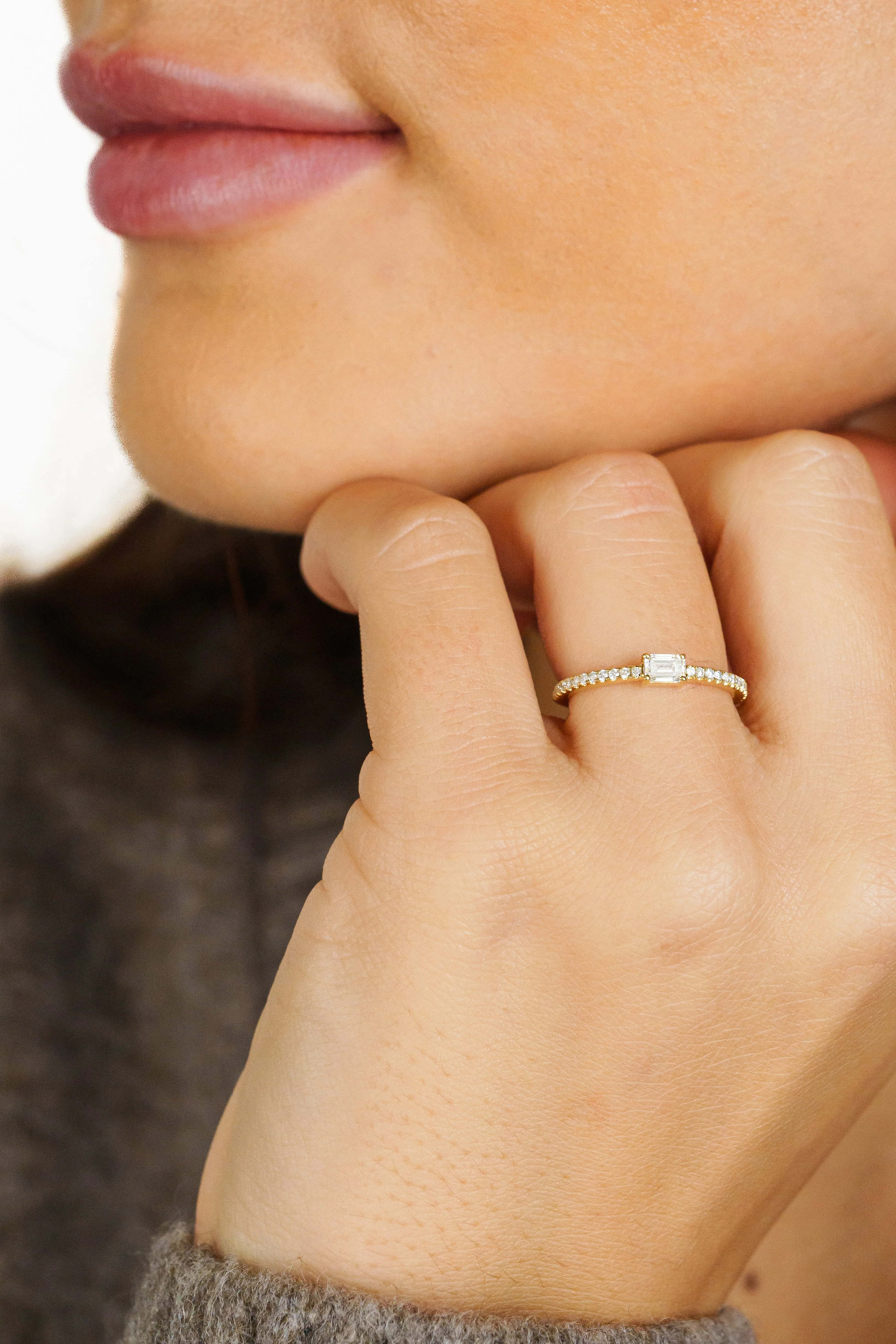 Emerald-cut Diamond Ring - Image 2