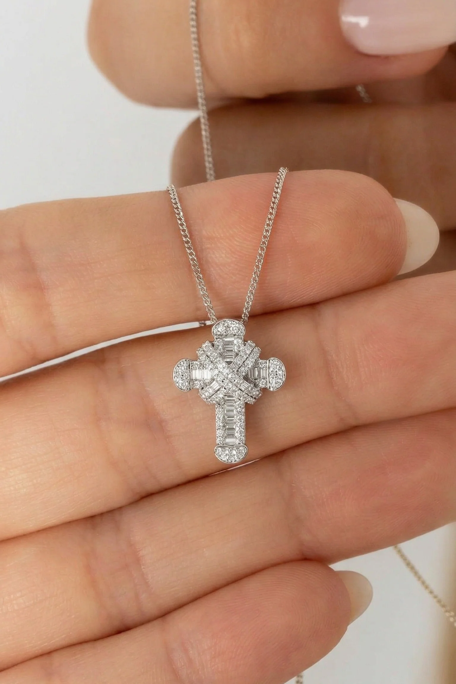 Rankins 665 Cross Pendant - Image 2